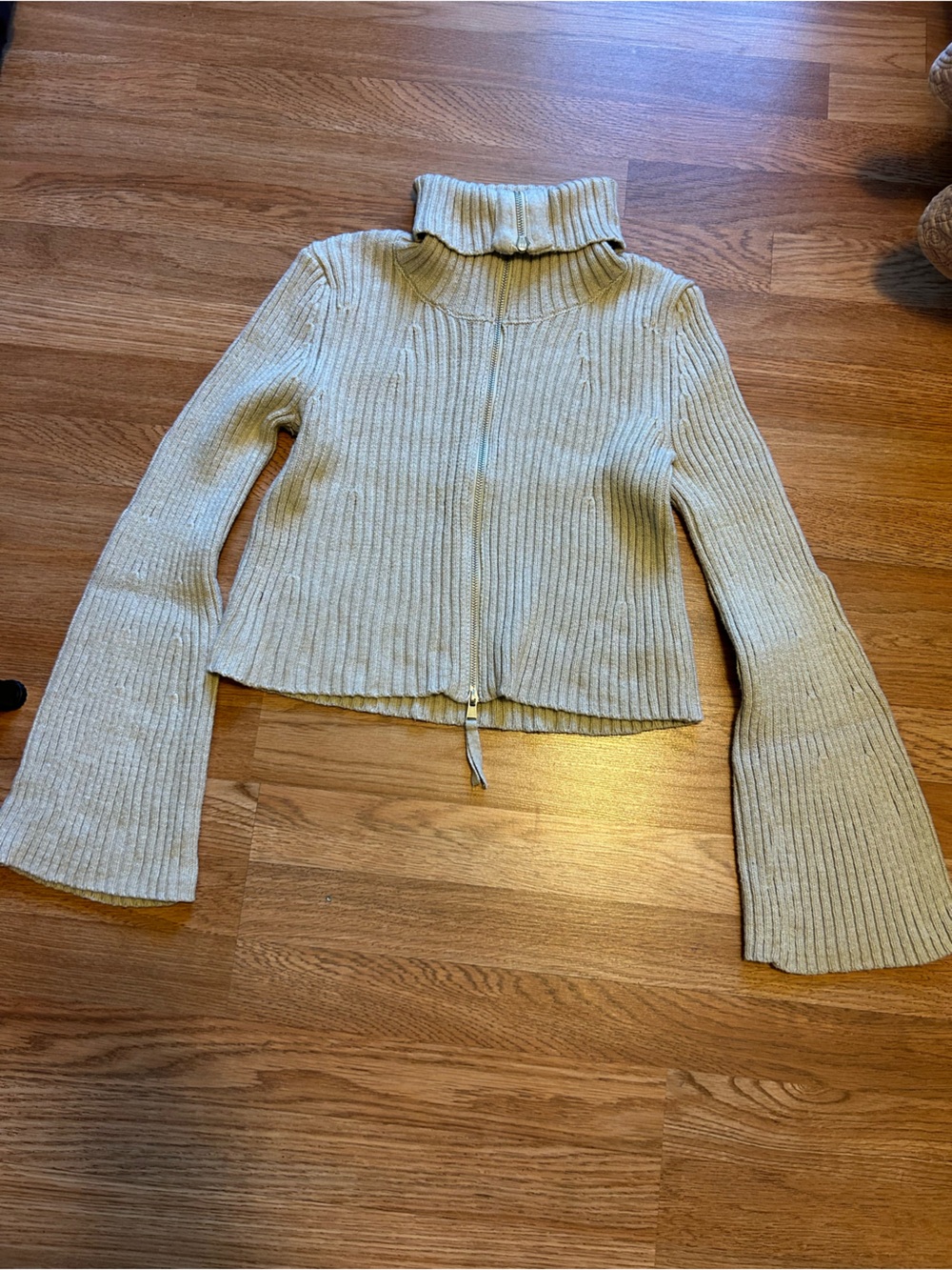 Sofia Vergara Ribbed Turtleneck Zip long sleeve Sweater - Cream.Size Smal